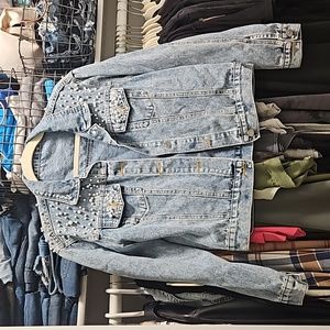 Jean jacket with pearls